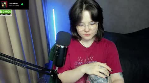 Snapshot of hell_hotline chatting on December 16, 2025, 7:19 pm Red online show from December 16, 2025, 7:19 pm