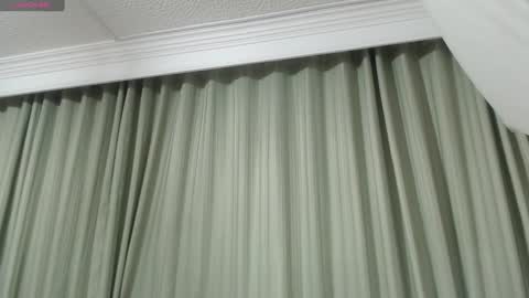 Snapshot of hellen_garcia chatting on December 2, 2024, 2:08 pm Hellen online show from December 2, 2024, 2:08 pm