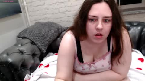 Hellen online show from May 4, 2026, 5:53 pm