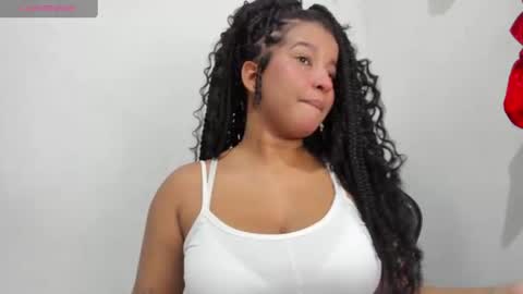 hellen_scot_ online show from June 27, 2026, 4:06 am