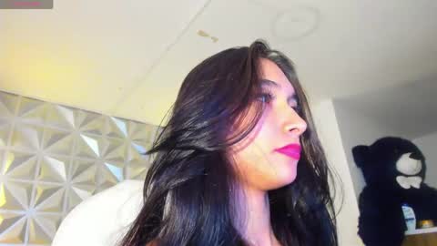 Snapshot of hellen_tease chatting on April 29, 2026, 5:30 pm Hellen online show from April 29, 2026, 5:30 pm