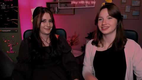 Helli online show from October 31, 2025, 9:49 pm