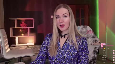 Alisia  Monday to Friday from 10 am to 4 pm GMT 2 online show from December 4, 2025, 9:18 am