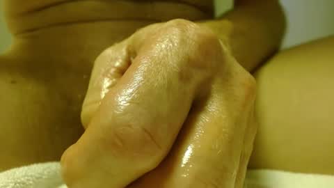 Snapshot of helloagain13 chatting on September 28, 2025, 12:05 am helloagain13 online show from September 28, 2025, 12:05 am