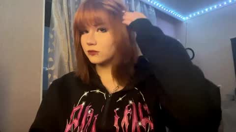 Snapshot of hellokinki chatting on May 27, 2026, 6:16 pm hellokinki online show from May 27, 2026, 6:16 pm