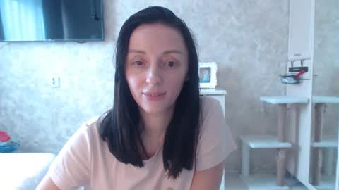 Snapshot of hellokittykaty chatting on February 18, 2025, 9:32 am Victory online show from February 18, 2025, 9:32 am