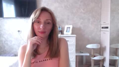 Snapshot of hellokittykaty chatting on May 12, 2026, 6:32 am Victory online show from May 12, 2026, 6:32 am