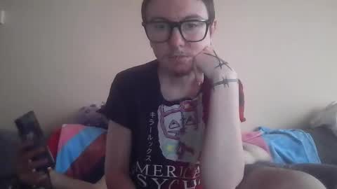 Snapshot of hellr4izer chatting on December 16, 2025, 7:52 pm Hayden Phirox online show from December 16, 2025, 7:52 pm