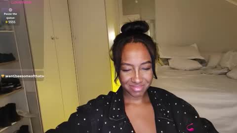 Snapshot of hellsd97 chatting on December 10, 2024, 4:34 am hellsd97 online show from December 10, 2024, 4:34 am