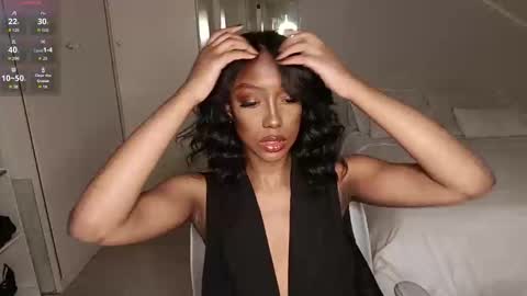 Snapshot of hellsd97 chatting on October 8, 2025, 12:30 am hellsd97 online show from October 8, 2025, 12:30 am