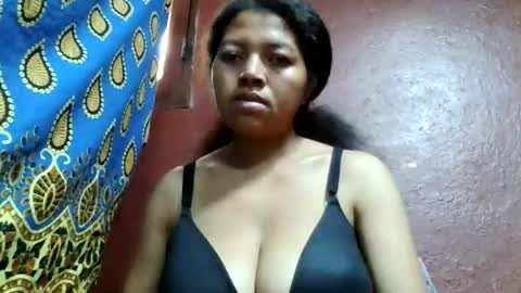 henitsaldy online show from September 23, 2025, 4:04 am