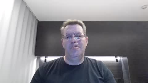 henrikrp1971 online show from January 2, 2025, 9:07 pm