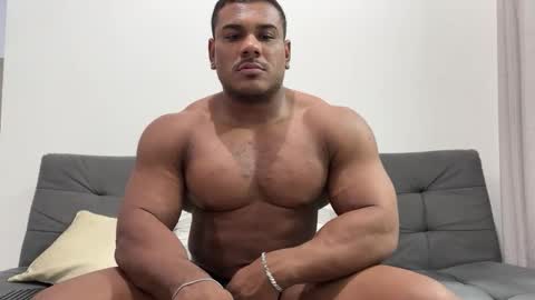 Henri online show from February 7, 2025, 10:52 pm