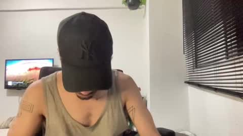 Snapshot of henriquemadaleno chatting on September 21, 2025, 12:23 am henriquemadaleno online show from September 21, 2025, 12:23 am