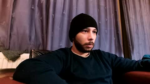 Snapshot of henryaxe chatting on January 6, 2025, 5:38 pm HenryAxe online show from January 6, 2025, 5:38 pm