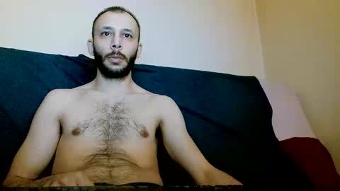 Snapshot of henryaxe chatting on March 3, 2025, 12:37 am HenryAxe online show from March 3, 2025, 12:37 am