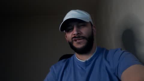 Snapshot of henryaxe chatting on October 12, 2025, 1:48 am HenryAxe online show from October 12, 2025, 1:48 am