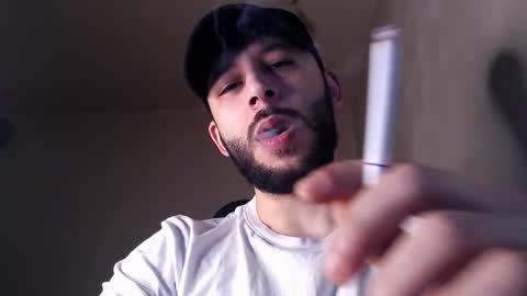 Snapshot of henryaxe chatting on November 27, 2025, 4:09 pm HenryAxe online show from November 27, 2025, 4:09 pm