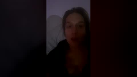 Snapshot of hensiki1 chatting on December 14, 2025, 8:02 pm love to experiment online show from December 14, 2025, 8:02 pm