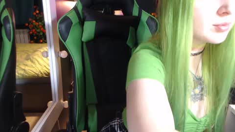 Snapshot of hentaishiing chatting on February 4, 2025, 5:12 pm Hentaishiing online show from February 4, 2025, 5:12 pm