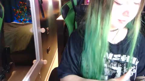 Snapshot of hentaishiing chatting on November 3, 2025, 6:42 pm Hentaishiing online show from November 3, 2025, 6:42 pm