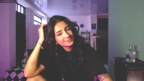 Snapshot of hera_069 chatting on June 7, 2026, 7:39 pm Hello I am Valentina independent Colombian model I love sensuality and pleasure welcome online show from June 7, 2026, 7:39 pm