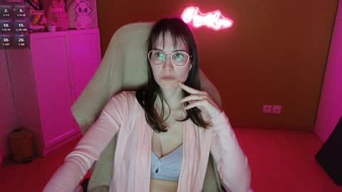 Snapshot of heraluna_ chatting on January 15, 2025, 11:08 pm HeraLuna online show from January 15, 2025, 11:08 pm