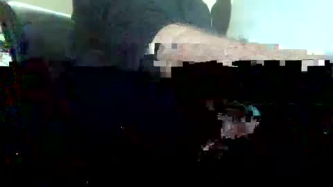 Snapshot of herbee510 chatting on October 15, 2025, 3:23 pm herbee510 online show from October 15, 2025, 3:23 pm