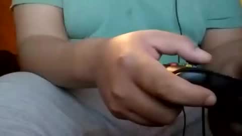 Snapshot of hereforbootyyy chatting on December 7, 2024, 12:02 pm Hereforbootyyyy online show from December 7, 2024, 12:02 pm