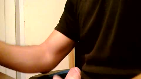 Snapshot of heretost chatting on October 24, 2025, 10:11 am mr D online show from October 24, 2025, 10:11 am