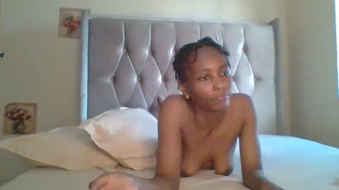 Miah  Jay online show from April 5, 2026, 7:16 am