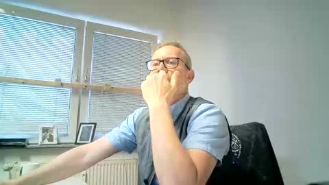 hering76 online show from May 28, 2026, 5:49 am