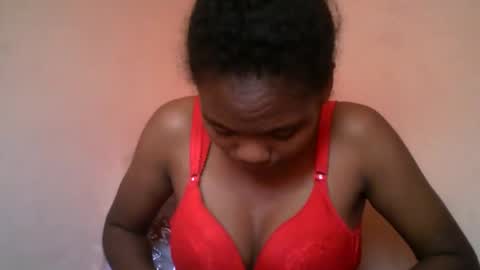 herisse01 online show from May 26, 2026, 7:15 am