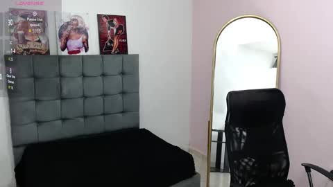 Alana online show from October 18, 2025, 10:32 pm