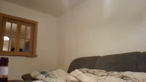 Snapshot of herry140 chatting on December 16, 2025, 8:14 pm herry140 online show from December 16, 2025, 8:14 pm