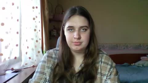 hess_luna_ online show from November 26, 2025, 10:05 am