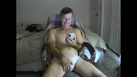 Snapshot of hewes1 chatting on December 7, 2024, 6:32 am hewes1 online show from December 7, 2024, 6:32 am