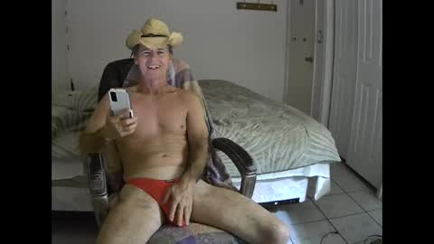 Snapshot of hewes1 chatting on February 18, 2025, 5:31 am hewes1 online show from February 18, 2025, 5:31 am