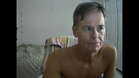 Snapshot of hewes1 chatting on September 24, 2025, 10:07 am hewes1 online show from September 24, 2025, 10:07 am