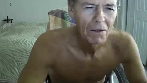 hewes1 online show from November 5, 2025, 10:26 am