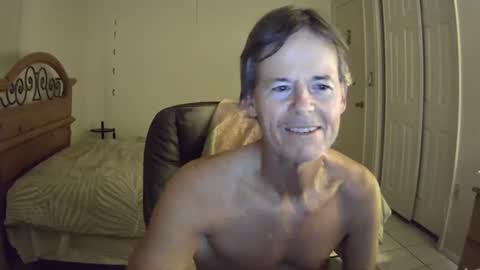 Snapshot of hewes1 chatting on January 8, 2026, 9:44 am hewes1 online show from January 8, 2026, 9:44 am