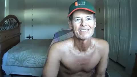 Snapshot of hewes1 chatting on January 9, 2026, 9:49 pm hewes1 online show from January 9, 2026, 9:49 pm