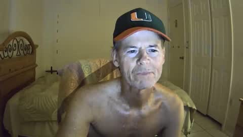 Snapshot of hewes1 chatting on January 14, 2026, 7:58 am hewes1 online show from January 14, 2026, 7:58 am