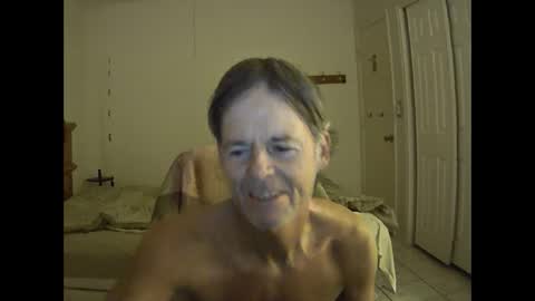 Snapshot of hewes1 chatting on February 15, 2026, 10:25 am hewes1 online show from February 15, 2026, 10:25 am
