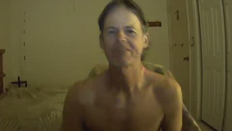 Snapshot of hewes1 chatting on February 16, 2026, 12:07 am hewes1 online show from February 16, 2026, 12:07 am