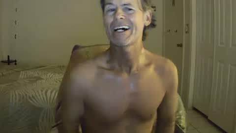 Snapshot of hewes1 chatting on February 21, 2026, 9:43 am hewes1 online show from February 21, 2026, 9:43 am