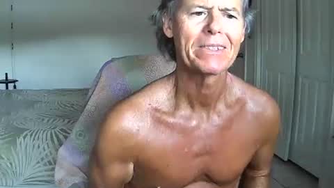 Snapshot of hewes1 chatting on May 17, 2026, 8:16 pm hewes1 online show from May 17, 2026, 8:16 pm