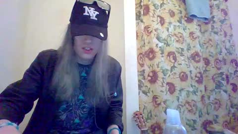 hey_mikky online show from March 9, 2025, 5:49 pm