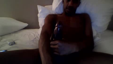 Snapshot of hey_youknowwhyimhere chatting on February 19, 2025, 1:08 am hey_youknowwhyimhere online show from February 19, 2025, 1:08 am