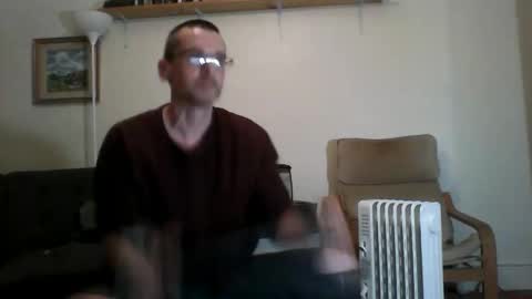 Snapshot of heyafamalam chatting on November 12, 2025, 6:03 am heyafamalam online show from November 12, 2025, 6:03 am